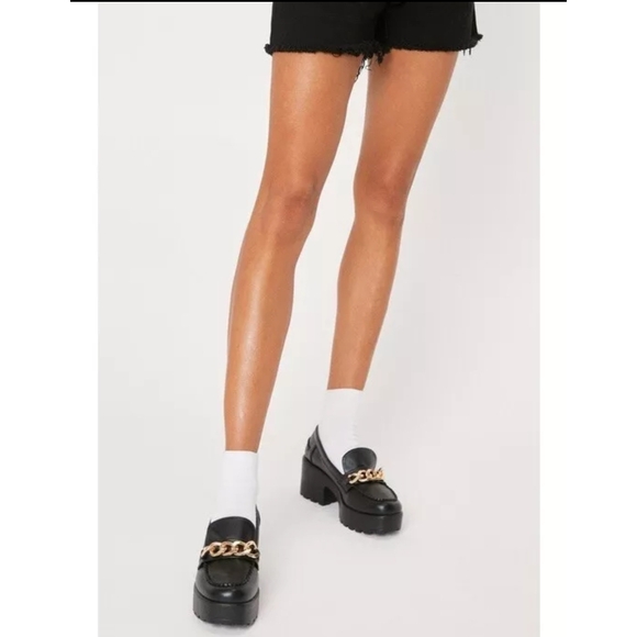 Guess Women's 1.5-Inch Platform Heel Chain Loafers Black Size US:10 - Picture 13 of 15